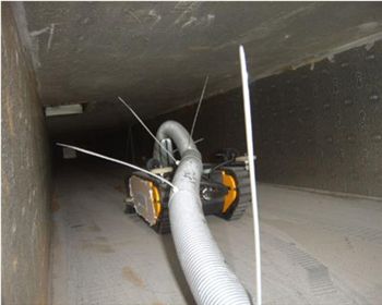 成都中央空調(diào)清洗--風(fēng)管清洗（機器人）